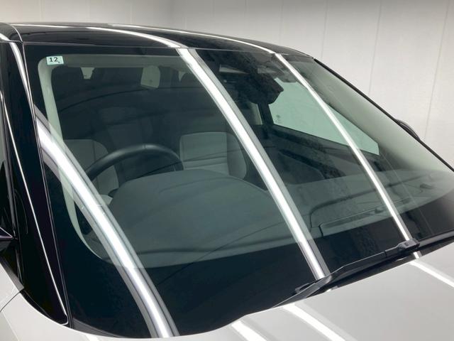 レンジローバーイヴォーク ダイナミック HSE P250 白/黒レザー 純正20AW 電動パノラマルーフ コールドクライメートパック ブラックコントラストルーフ プライバシーガラス ワイヤレス充電 MERIDIAN シャドーグレイアッシュパネル 前後ドラレコ(76枚目)