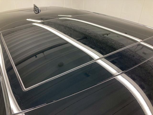 レンジローバーイヴォーク ダイナミック HSE P250 白/黒レザー 純正20AW 電動パノラマルーフ コールドクライメートパック ブラックコントラストルーフ プライバシーガラス ワイヤレス充電 MERIDIAN シャドーグレイアッシュパネル 前後ドラレコ(77枚目)