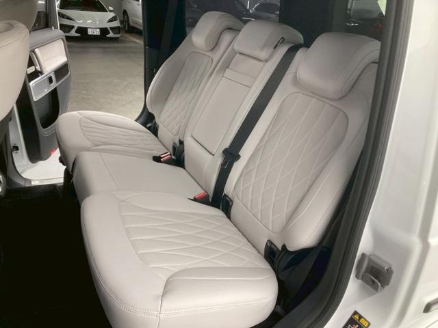 Gクラス G450d ローンチエディション 1オーナー 白レザー 純正20AW ドライビングアシスタンス Burmester 3Dサラウンド 温冷カップホルダー ベンチレーション付きマッサージシート 360°カメラ 全席ヒーター(61枚目)
