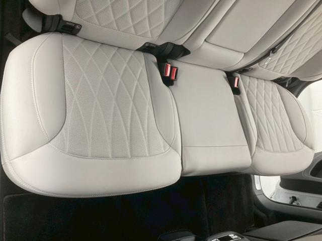 Gクラス G450d ローンチエディション 1オーナー 白レザー 純正20AW ドライビングアシスタンス Burmester 3Dサラウンド 温冷カップホルダー ベンチレーション付きマッサージシート 360°カメラ 全席ヒーター(62枚目)