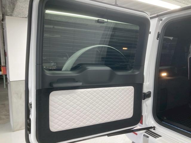 Gクラス G450d ローンチエディション 1オーナー 白レザー 純正20AW ドライビングアシスタンス Burmester 3Dサラウンド 温冷カップホルダー ベンチレーション付きマッサージシート 360°カメラ 全席ヒーター(69枚目)