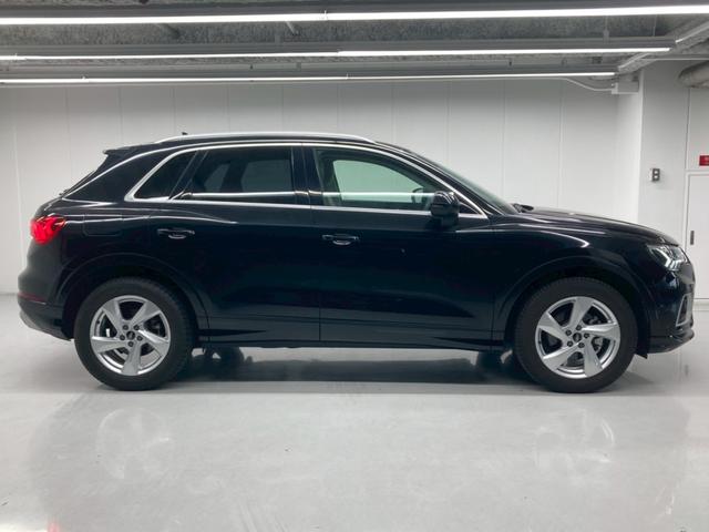 Ｑ３ ３５ＴＤＩクワトロアドバンスド　１オーナー　白レザー　前後ドラレコ　ワイヤレス充電　３６０°カメラ　純正１８ＡＷ　シートヒーター　パワーシート　パワーバックドア　ＡｐｐｌｅＣａｒＰｌａｙ　アンビエントライト　アダプティブクルーズ（11枚目）