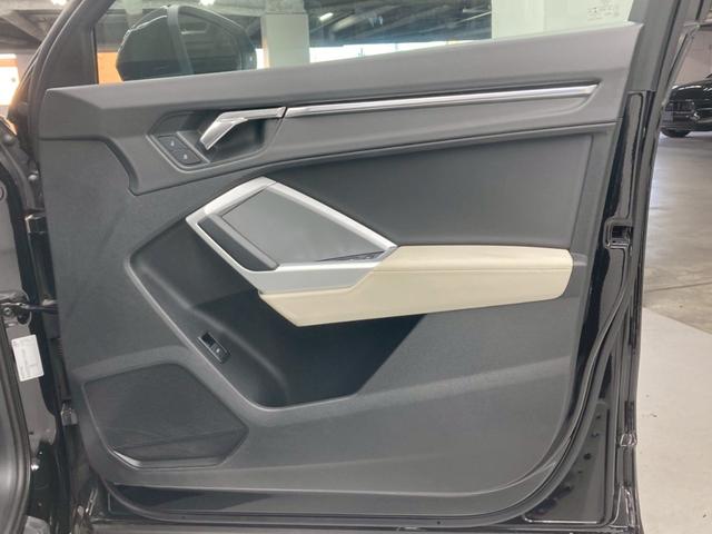 Ｑ３ ３５ＴＤＩクワトロアドバンスド　１オーナー　白レザー　前後ドラレコ　ワイヤレス充電　３６０°カメラ　純正１８ＡＷ　シートヒーター　パワーシート　パワーバックドア　ＡｐｐｌｅＣａｒＰｌａｙ　アンビエントライト　アダプティブクルーズ（21枚目）