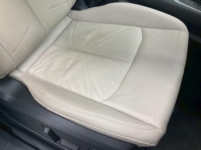 Ｑ３ ３５ＴＤＩクワトロアドバンスド　１オーナー　白レザー　前後ドラレコ　ワイヤレス充電　３６０°カメラ　純正１８ＡＷ　シートヒーター　パワーシート　パワーバックドア　ＡｐｐｌｅＣａｒＰｌａｙ　アンビエントライト　アダプティブクルーズ（25枚目）