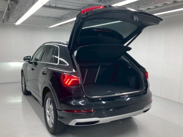 Ｑ３ ３５ＴＤＩクワトロアドバンスド　１オーナー　白レザー　前後ドラレコ　ワイヤレス充電　３６０°カメラ　純正１８ＡＷ　シートヒーター　パワーシート　パワーバックドア　ＡｐｐｌｅＣａｒＰｌａｙ　アンビエントライト　アダプティブクルーズ（64枚目）