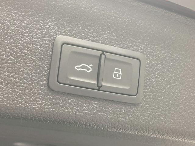 Ｑ３ ３５ＴＤＩクワトロアドバンスド　１オーナー　白レザー　前後ドラレコ　ワイヤレス充電　３６０°カメラ　純正１８ＡＷ　シートヒーター　パワーシート　パワーバックドア　ＡｐｐｌｅＣａｒＰｌａｙ　アンビエントライト　アダプティブクルーズ（65枚目）