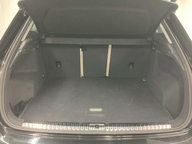 Ｑ３ ３５ＴＤＩクワトロアドバンスド　１オーナー　白レザー　前後ドラレコ　ワイヤレス充電　３６０°カメラ　純正１８ＡＷ　シートヒーター　パワーシート　パワーバックドア　ＡｐｐｌｅＣａｒＰｌａｙ　アンビエントライト　アダプティブクルーズ（66枚目）