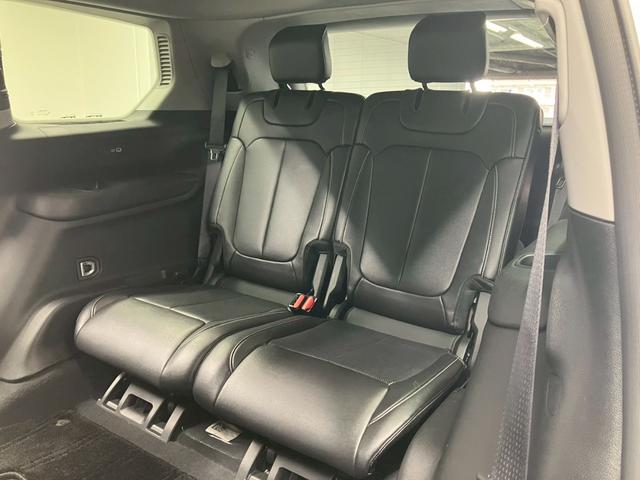 ジープ・グランドチェロキーL リミテッド 1オーナー 黒レザー 純正18AW TV・ナビ 前後ドラレコ HUD 360°カメラ ワイヤレスApple CarPlay 電動リアゲート ALPINE アダプティブクルーズ 温冷シート ETC2.0(68枚目)