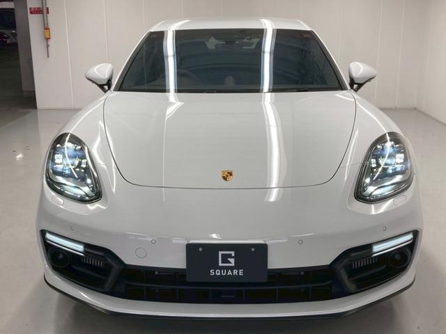 パナメーラ ＧＴＳ　１オーナー　ＯＰ２００　黒ハーフレザー　ＴＶ　ＰＤＣＣ　純正２０ＡＷサテンブラック　スポエグ　インテリアＰＫＧ　カーマインレッド　リアアクスル　レーンキプ　ポルシェエントリードライブ　プライバシガラス（9枚目）