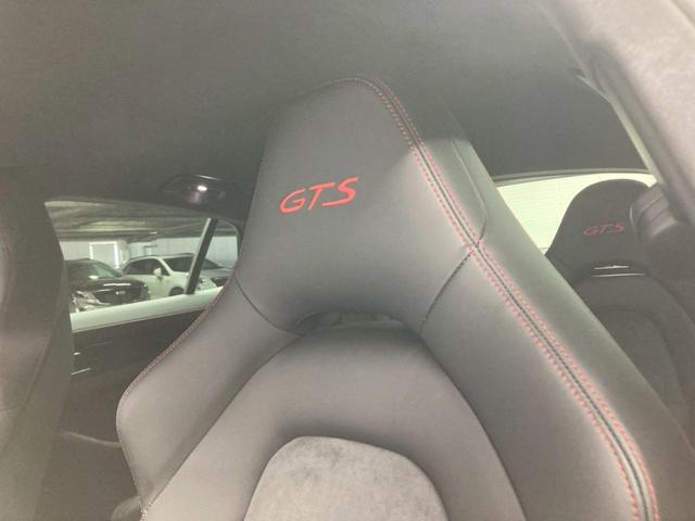 パナメーラ ＧＴＳ　１オーナー　ＯＰ２００　黒ハーフレザー　ＴＶ　ＰＤＣＣ　純正２０ＡＷサテンブラック　スポエグ　インテリアＰＫＧ　カーマインレッド　リアアクスル　レーンキプ　ポルシェエントリードライブ　プライバシガラス（52枚目）