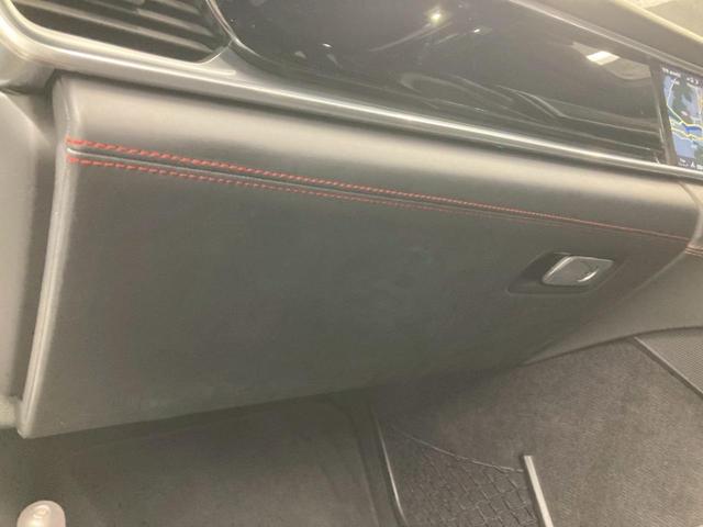 パナメーラ ＧＴＳ　１オーナー　ＯＰ２００　黒ハーフレザー　ＴＶ　ＰＤＣＣ　純正２０ＡＷサテンブラック　スポエグ　インテリアＰＫＧ　カーマインレッド　リアアクスル　レーンキプ　ポルシェエントリードライブ　プライバシガラス（54枚目）