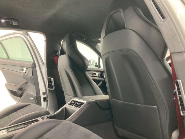 パナメーラ ＧＴＳ　１オーナー　ＯＰ２００　黒ハーフレザー　ＴＶ　ＰＤＣＣ　純正２０ＡＷサテンブラック　スポエグ　インテリアＰＫＧ　カーマインレッド　リアアクスル　レーンキプ　ポルシェエントリードライブ　プライバシガラス（58枚目）