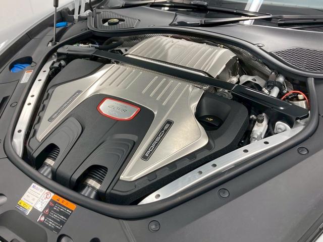 パナメーラ ＧＴＳ　１オーナー　ＯＰ２００　黒ハーフレザー　ＴＶ　ＰＤＣＣ　純正２０ＡＷサテンブラック　スポエグ　インテリアＰＫＧ　カーマインレッド　リアアクスル　レーンキプ　ポルシェエントリードライブ　プライバシガラス（80枚目）