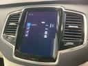 リチャージ　ＰＨＶ　Ｔ８　ＡＷＤ　インスクリプション　メーカー５年保証　エアサス　パノラマルーフ　デニムブルー　サイドステップ　白レザー　純正２１ＡＷ　マッサージ温冷シート　ＴＶナビ　ドラレコ　ヘッドアップ　充電ケーブル　Ｈａｒｍａｎ／Ｋａｒｄｏｎ（40枚目）