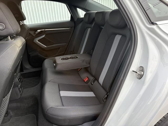 A3セダン 30TFSIアドバンスド(9枚目)