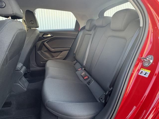 A1スポーツバック 25TFSI(11枚目)