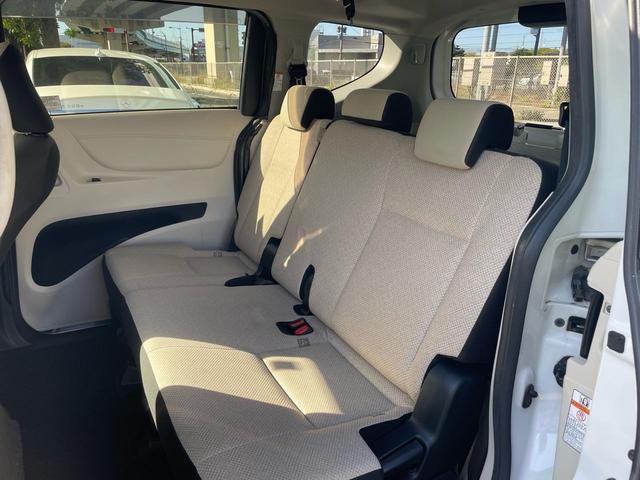 シエンタ Ｘ　※車検２年付き　福祉車両　スロープ　タイプ１　車椅子固定装置　車高降下装置　左側電動スライドドア　５人乗り　アイドリングストップ（15枚目）