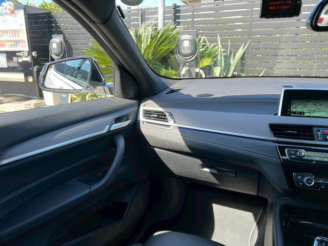 X2 M35i xDrive ACシュニッツァーFリップ:RAYS19インチAW:パノラマサンルーフ:レザーシート:フルセグTV:電動トランク:ドライビングアシストプラス:ヘッドアップディスプレイ:Bカメラ:前後センサー:BSM(57枚目)