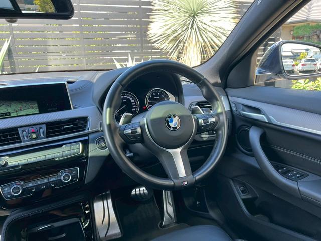 X2 M35i xDrive ACシュニッツァーFリップ:RAYS19インチAW:パノラマサンルーフ:レザーシート:フルセグTV:電動トランク:ドライビングアシストプラス:ヘッドアップディスプレイ:Bカメラ:前後センサー:BSM(61枚目)