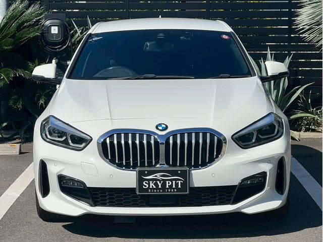 1シリーズ 118d Mスポーツ 自社ユーザー様下取車:Pシート:ワイヤレス充電:ドライビングアシスト:パーキングアシスト:ライトパッケージ:8速AT:コンフォートアクセス:デュアルエキゾーストテールパイプ:AppleCarPaly(5枚目)