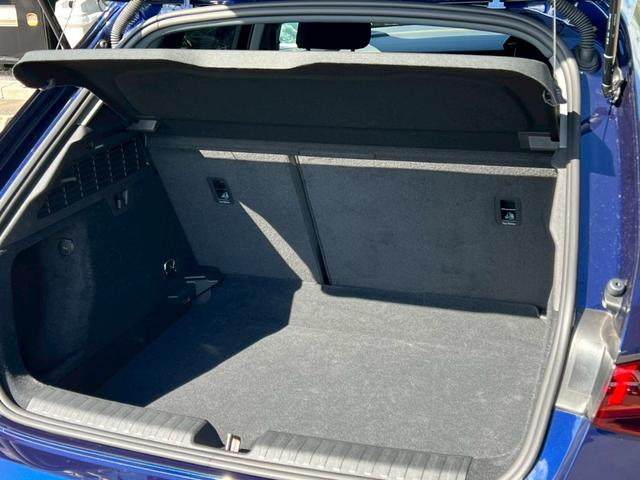 A3 スポーツバック30TFSIアドバンスド 自社ユーザー様下取1オーナー車:ナビゲーションPKG:純正ナビ:フルセグTV:アダプティブクルーズ:Bカメラ:前後ソナー:ETC:Bluetooth:カープレイ:バーチャルコクピット:シートヒーター(56枚目)