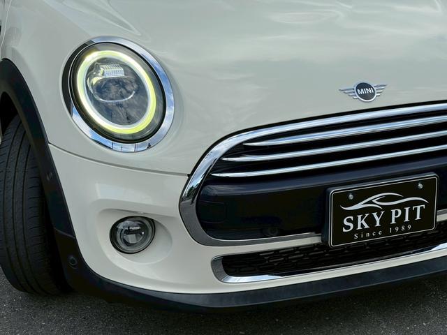 MINI クーパーD 液晶メーター:アクティブクルーズ:ヘッドアップディスプレイ:スマートキー:LEDフォグ:純正ナビ:Bluetooth:Pスタート:ユニオンジャックテールライト:ディーラー記録簿(16枚目)