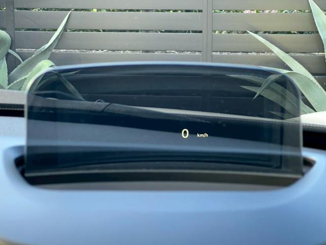 MINI クーパーD 液晶メーター:アクティブクルーズ:ヘッドアップディスプレイ:スマートキー:LEDフォグ:純正ナビ:Bluetooth:Pスタート:ユニオンジャックテールライト:ディーラー記録簿(21枚目)