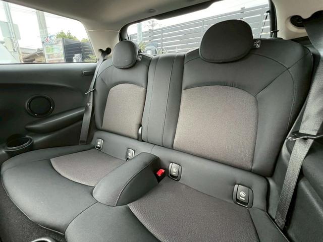 MINI クーパー オーディオカスタム:LEDヘッドライト:LCIモデル:OZ17インチAW:純正ナビ:ドライビングアシスト:ETC:Bカメラ:前後ソナー:スマートキー(36枚目)