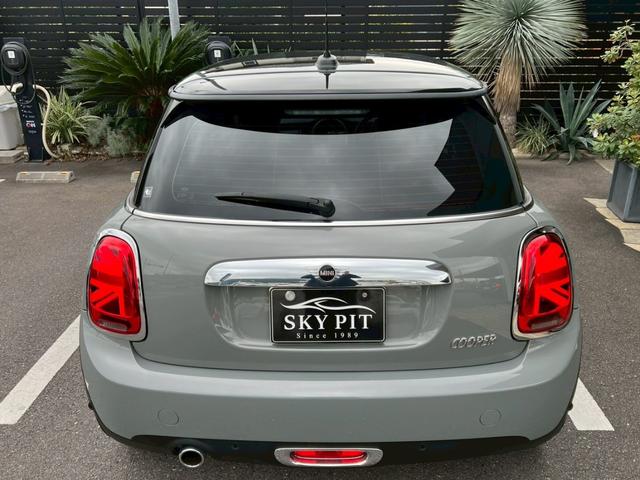 MINI クーパー オーディオカスタム:LEDヘッドライト:LCIモデル:OZ17インチAW:純正ナビ:ドライビングアシスト:ETC:Bカメラ:前後ソナー:スマートキー(47枚目)