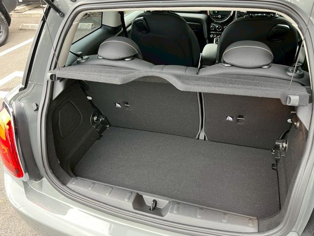 MINI クーパー オーディオカスタム:LEDヘッドライト:LCIモデル:OZ17インチAW:純正ナビ:ドライビングアシスト:ETC:Bカメラ:前後ソナー:スマートキー(50枚目)