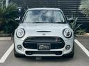 MINI クーパーS 5ドア DCT 2020モデル:インテリアサーフェス:スマートキー:LEDヘッドライト・フォグ:純正ナビ:Bカメラ:前後ソナー:ドラレコ:アクティブクルーズ:Dアシスト:7速DCT電子シフト:ドライブモードセレクト(4枚目)