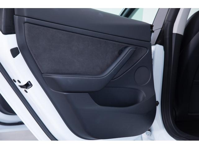 モデル3 RWD フルセルフD Ryzen 上海モデル 黒革 パノラマルーフ 19AW 1オーナー(67枚目)