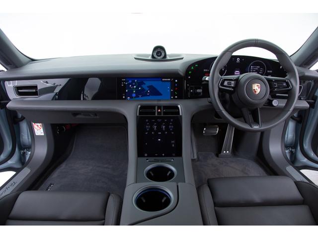 タイカンクロスツーリスモ タイカン 4クロスツーリスモ スポクロ リアアクスル パノラマルーフ BOSE ソフトクローズドア マトリクスLED オフロードデザイン20AW(2枚目)