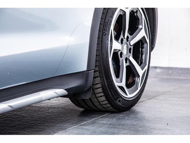 タイカンクロスツーリスモ タイカン 4クロスツーリスモ スポクロ リアアクスル パノラマルーフ BOSE ソフトクローズドア マトリクスLED オフロードデザイン20AW(38枚目)