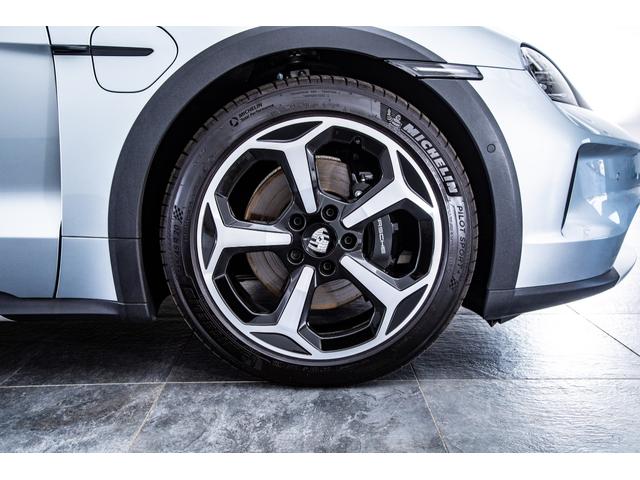 タイカンクロスツーリスモ タイカン 4クロスツーリスモ スポクロ リアアクスル パノラマルーフ BOSE ソフトクローズドア マトリクスLED オフロードデザイン20AW(39枚目)