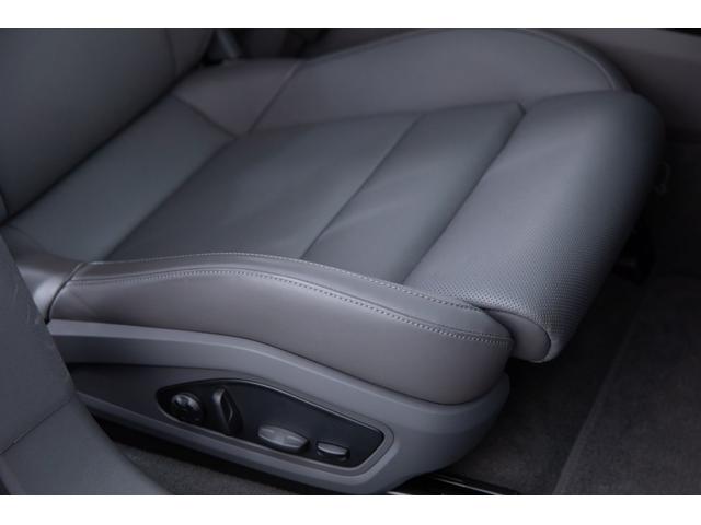 タイカンクロスツーリスモ タイカン 4クロスツーリスモ スポクロ リアアクスル パノラマルーフ BOSE ソフトクローズドア マトリクスLED オフロードデザイン20AW(46枚目)