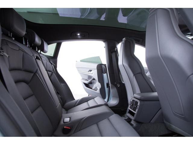 タイカンクロスツーリスモ タイカン 4クロスツーリスモ スポクロ リアアクスル パノラマルーフ BOSE ソフトクローズドア マトリクスLED オフロードデザイン20AW(60枚目)