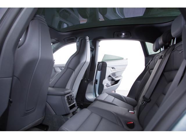 タイカンクロスツーリスモ タイカン 4クロスツーリスモ スポクロ リアアクスル パノラマルーフ BOSE ソフトクローズドア マトリクスLED オフロードデザイン20AW(63枚目)