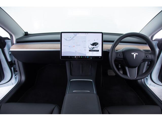 モデル3 ロングレンジ USBドライブ フルセルフD 純正ルーフシェード/トランクマット 19インチAW(2枚目)