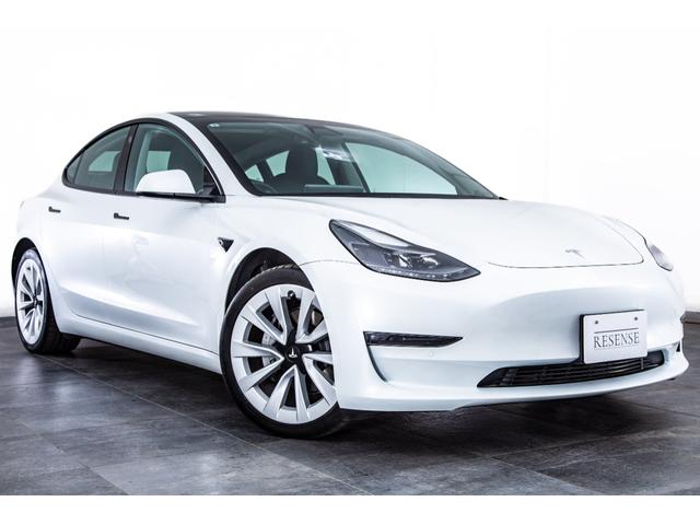 モデル3 ロングレンジ USBドライブ フルセルフD 純正ルーフシェード/トランクマット 19インチAW(14枚目)