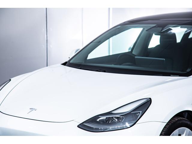 モデル3 ロングレンジ USBドライブ フルセルフD 純正ルーフシェード/トランクマット 19インチAW(16枚目)