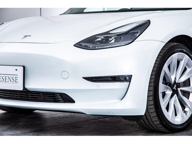 モデル3 ロングレンジ USBドライブ フルセルフD 純正ルーフシェード/トランクマット 19インチAW(18枚目)