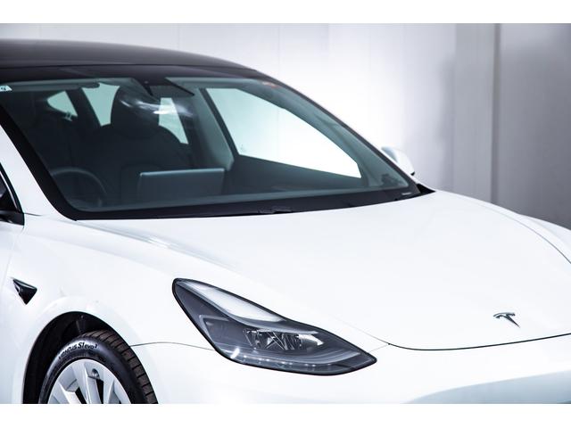 モデル3 ロングレンジ USBドライブ フルセルフD 純正ルーフシェード/トランクマット 19インチAW(20枚目)