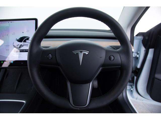 モデル3 ロングレンジ USBドライブ フルセルフD 純正ルーフシェード/トランクマット 19インチAW(50枚目)