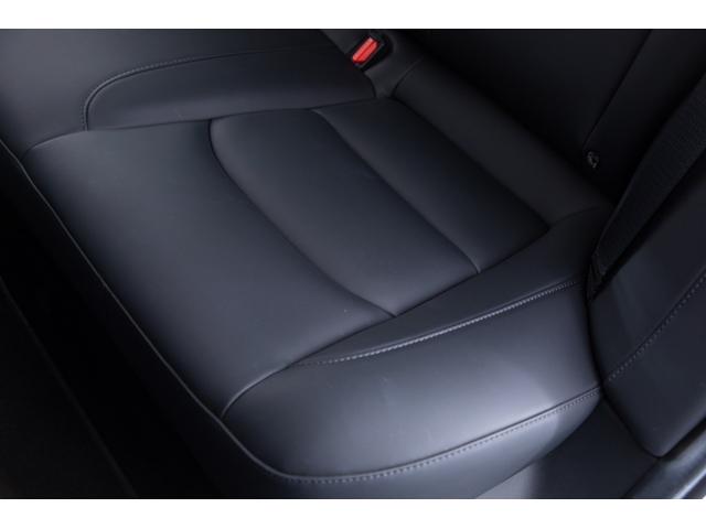 モデル3 ロングレンジ USBドライブ フルセルフD 純正ルーフシェード/トランクマット 19インチAW(61枚目)