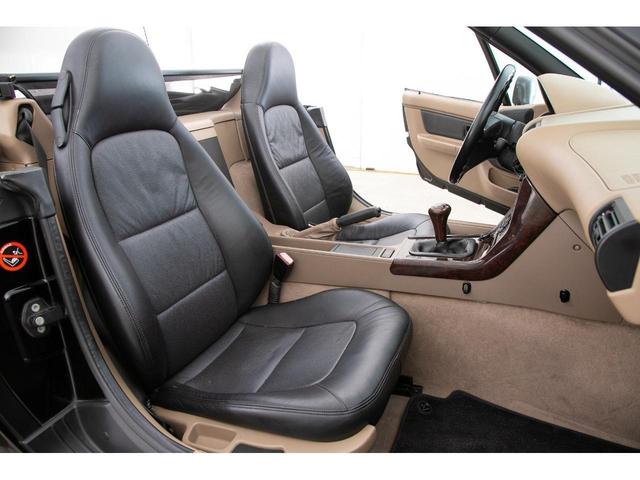 BMW Z3 ROADSTER ANNIVERSARY | 1996 | BLACK | 60000 km BMW Z3 ROADSTER ANNIVERSARY | 1996 | BLACK | 60000 km