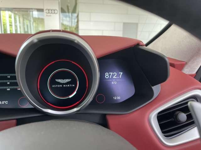 ヴァンテージ V8 スペシェルエディション レザーインテリア 電動シート HDDナビ ドライブレコーダー クリアランスソナー スマートキー シートヒーター シートエアコン アルミホイール 禁煙車(6枚目)