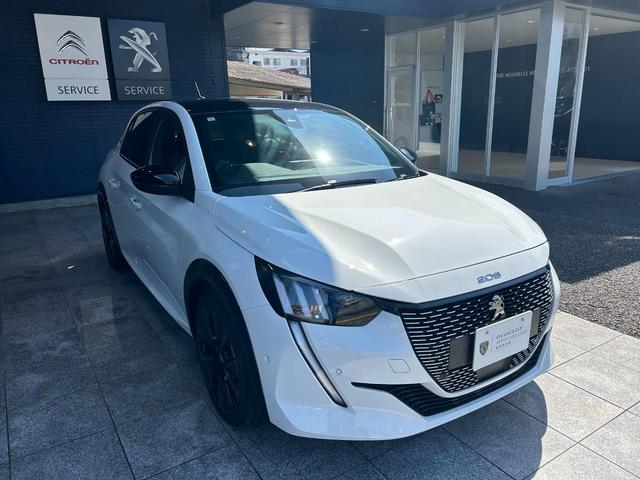 ｅ－２０８ ＧＴ　当社試乗車　新車保証継承　ＥＶ　Ａｐｐｌｅ　ＣａｒＰｌａｙ　バックカメラ　ＡＣＣ　シートヒーター　ガラスルーフ（30枚目）