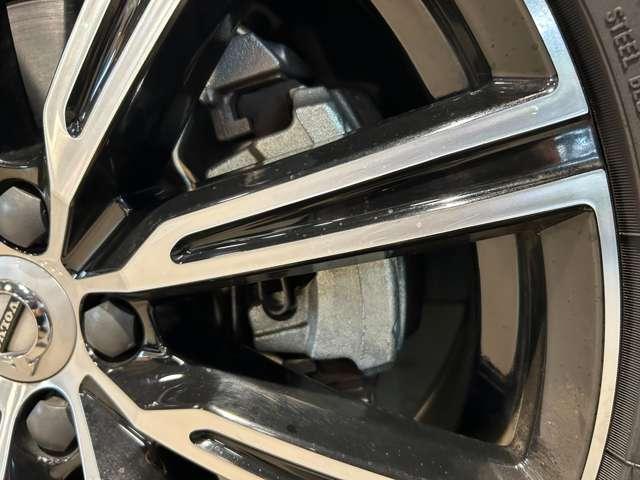 ＸＣ６０ Ｂ５　ＡＷＤ　インスクリプション　ホワイトレザー　パノラマルーフ　ハーマンカードン　ヘッドアップディスプレイ（24枚目）