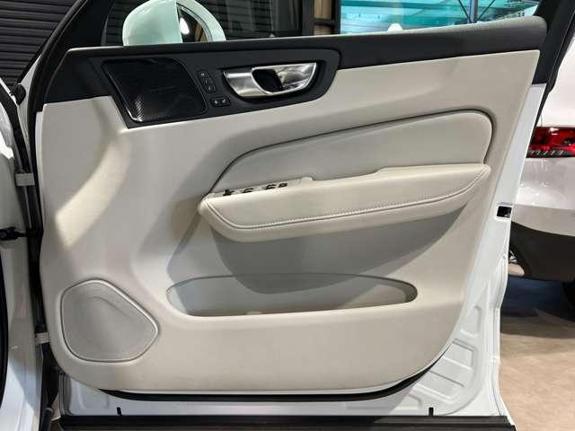 ＸＣ６０ Ｂ５　ＡＷＤ　インスクリプション　ホワイトレザー　パノラマルーフ　ハーマンカードン　ヘッドアップディスプレイ（37枚目）